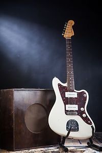 ROAD WORN 1997 FENDER JAPANESE JM66 JAZZMASTER OFFSET GUITAR CIJ