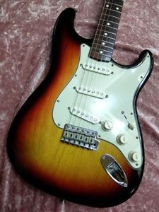 Fender Custom Shop MasterGrade 1961 Stratocaster 3ToneSunburst 1997