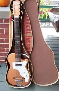 HOLY GRAIL! 1953 Harmony H-44 STRATOTONE GUITAR W/Orig Case,Shipping Box & Strap