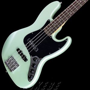 Fender Deluxe Active Jazz Bass  FREESHIPPING/123