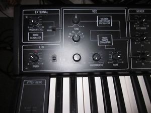 Yamaha CS-5 Analog Synth