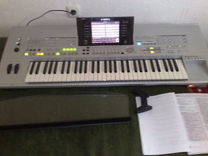 YAMAHA Tyros I  mit USB Laufwerk (Emulator)