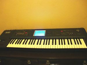 Korg Triton Extreme 61 /Garantia/ SAMPLES LATINOS