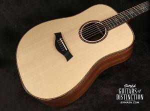 Taylor 910e (2015) Dreadnought Acoustic-Electric Guitar (SN:1103116090)