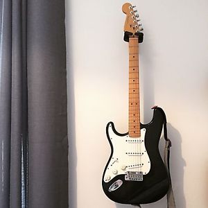 American Fender Stratocaster 1998 Left Handed