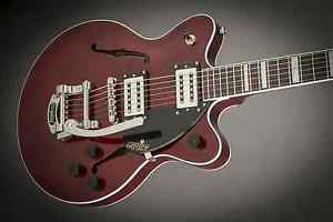 Gretsch G2655T Streamliner Center Block Jr. w/Bigsby, Broad'Tron Pickups, Walnut