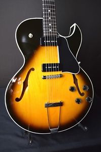 Gibson ES-135 Used  w/ Hard case