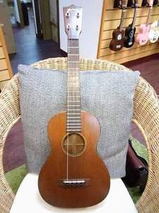 Vintage Martin Style 1 Tenor ukulele 50s-60s