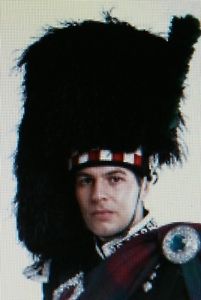 Red/White/Black Diced Feather Bonnet Highland Bagpipe No1 Uniform Ostrich 4 tail