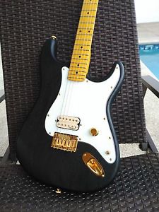 daRibeira Custom S-type electric guitar with maple neck