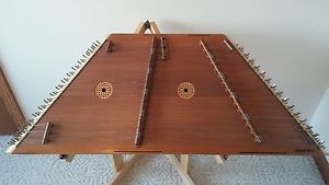 Masterworks 16/15c Chromatic Hammered Dulcimer w/case – Top crack