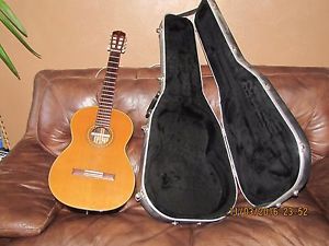 Takamine C132S Classical acoustic nylon string natural handmade in Japan