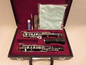 YAMAHA YOB 211 OBOE PROFESSIONALLY SERVICED & READY TO PLAY, WITH LOTS OF GEAR!