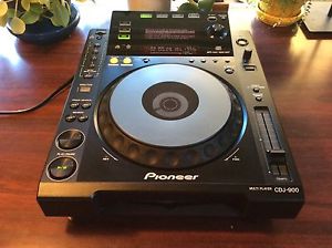 Pioneer CDJ 900