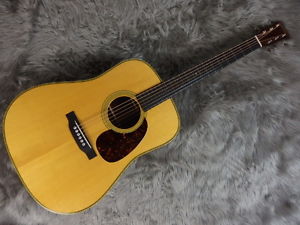 Martin D-28 Authentic 1941 Used  w/ Hard case