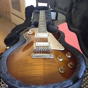 2002 Gibson Les Paul. Desert Burst