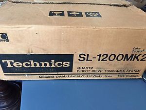Technics Quartz SL-1200MK2 Direct Drive Professional DJ Turntable - NEW!!