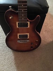 Mint condition Line 6 James Tyler Variax electric guitar