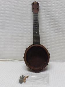 K) The Gibson 1920's Banjo Ukulele Antique Musical Instrument