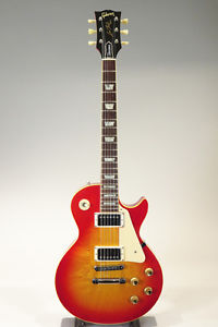 Gibson: Electric Guitar 1976 Les Paul Standard USED