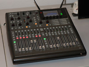 Behringer X32 Producer Digital Mischpult 40 Eingänge, 25 Busse