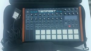 Dave Smith Instruments Roger Linn dsi Tempest Analog Drum Machine elektron