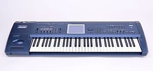 KORG TRITON Extreme  61 Synthesizer in Very Good Condition with Soft Carry Bag
