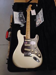 Fender American Deluxe Stratocaster Electric Guitar