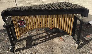 NICE PREMIER 3 1/2 OCTAVE SYNTHETIC BAR XYLOPHONE IN GOOD CONDITION