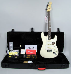 2016 Fender American Standard Stratocaster Guitar Olympic White w/OHSC