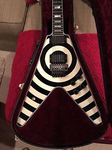 Gibson Flying V Custom Shop BullsEye Zakk Wylde  w/ OHSC, COA #158  PERFECT!!
