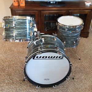 Vintage Ludwig Blue Oyster 20,12,13,14!  Excellent Condition!
