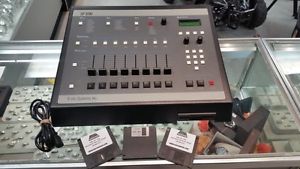 E-MU SYSTEMS SP1200 SAMPLING DRUM MACHINE SP-1200 SP 1200 (TEA010505)