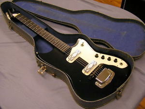 1965 Silvertone 1476 Bobkat / Black Electric Guitar Free Shipping Vintage