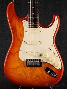 Fender Japan: Electric Guitar STR-85LS -LAS- 1986-1987 USED
