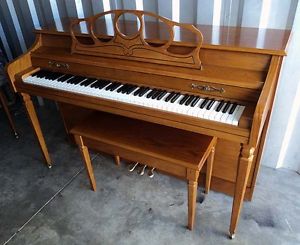 Wurlitzer Spinet Piano - Very Good Condition- 88 Key - Matching Bench!