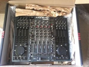 Mixer Allen & Heat XONE 4D