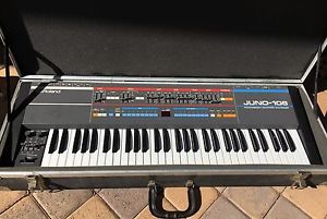 Roland Juno106 Keyboard 61 Key SERVICED W/ Case & Foot Pedal One Owner LOOK!