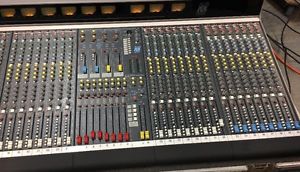 Allen & Heath 40 channel GL3300 Dual RPS11 PSU & combiner +Fully Flight Cased