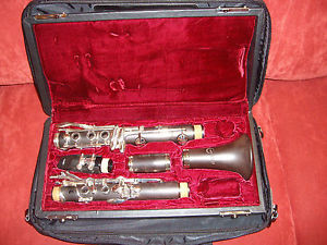 ANTIGUA BACKUN B-Klarinette Mod. CL-3230 im Etui >NEU<