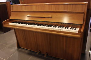 Zeitter & Winkelmann Klavier, Nussbaum, vom Klavierbaumeister