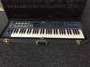 yamaha AN1X synthesiser keyboard