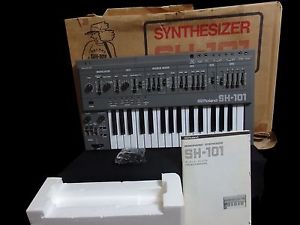 Vintage Roland SH-101 Analog Synthesizer AMAZING SHAPE with box/manual/adapter!