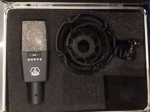 AKG C414 XLS Large-Diaphragm Multipattern Condenser Studio Microphone