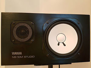 Yamaha NS10M Studio Matching Pair with Yamaha A100 Amplifier Inc. Leads & Cables
