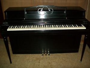 Wurlitzer Spinet Piano