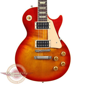2001 GIBSON LES PAUL 1960 CLASSIC ELECTRIC GUITAR CHERRY SUNBURST FINISH