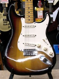 Fender USA Stratocaster '74 Used  w/ Hard case