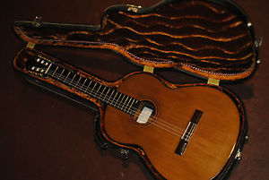 2006 Simon Rovis-Hermann classical guitar -cedar (w/ sound sample)