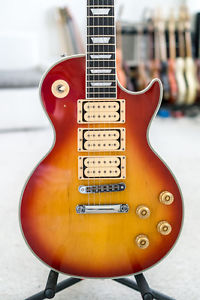 Gibson Les Paul Custom Classic Ltd Guitar of The Week 42 - Ace Frehley